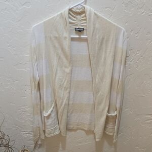3/$10 Express Women's Cream and White Open Cardigan